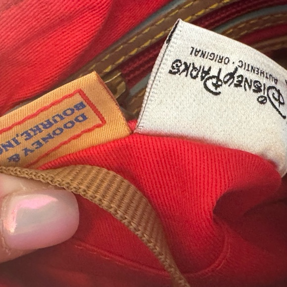 Disney Dooney & Bourke Sketch Small Crossbody with Matching Makeup Bag - Picture 12 of 16